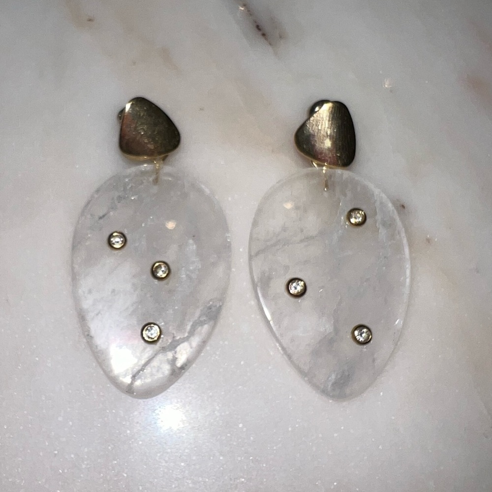 Kendra Scott white and gold earrings